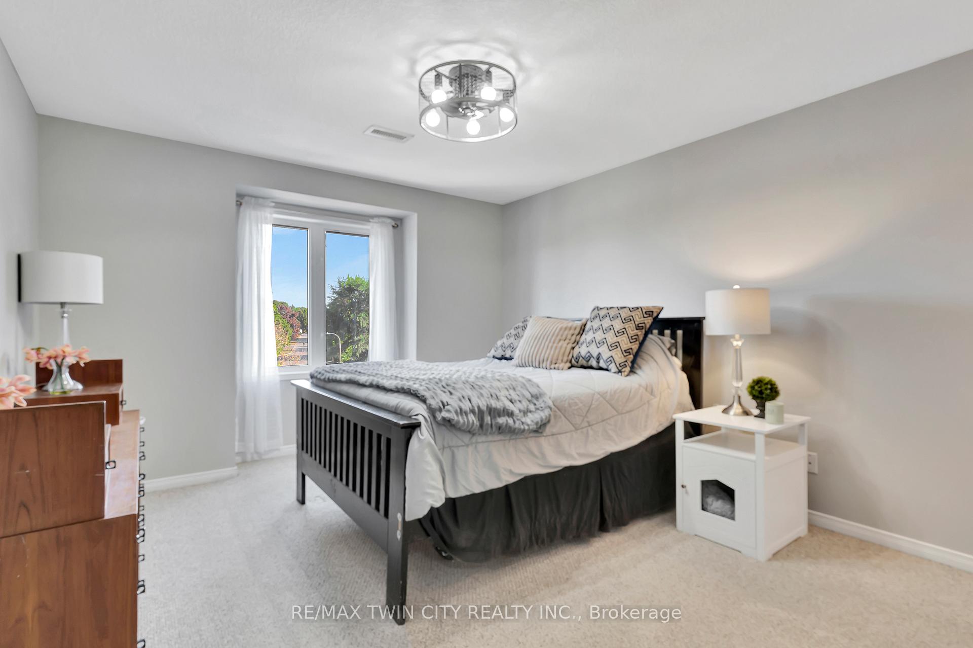 Photo 38 of Unit 1D, 45 Cedarhill Crescent, Kitchener — HOMEH
