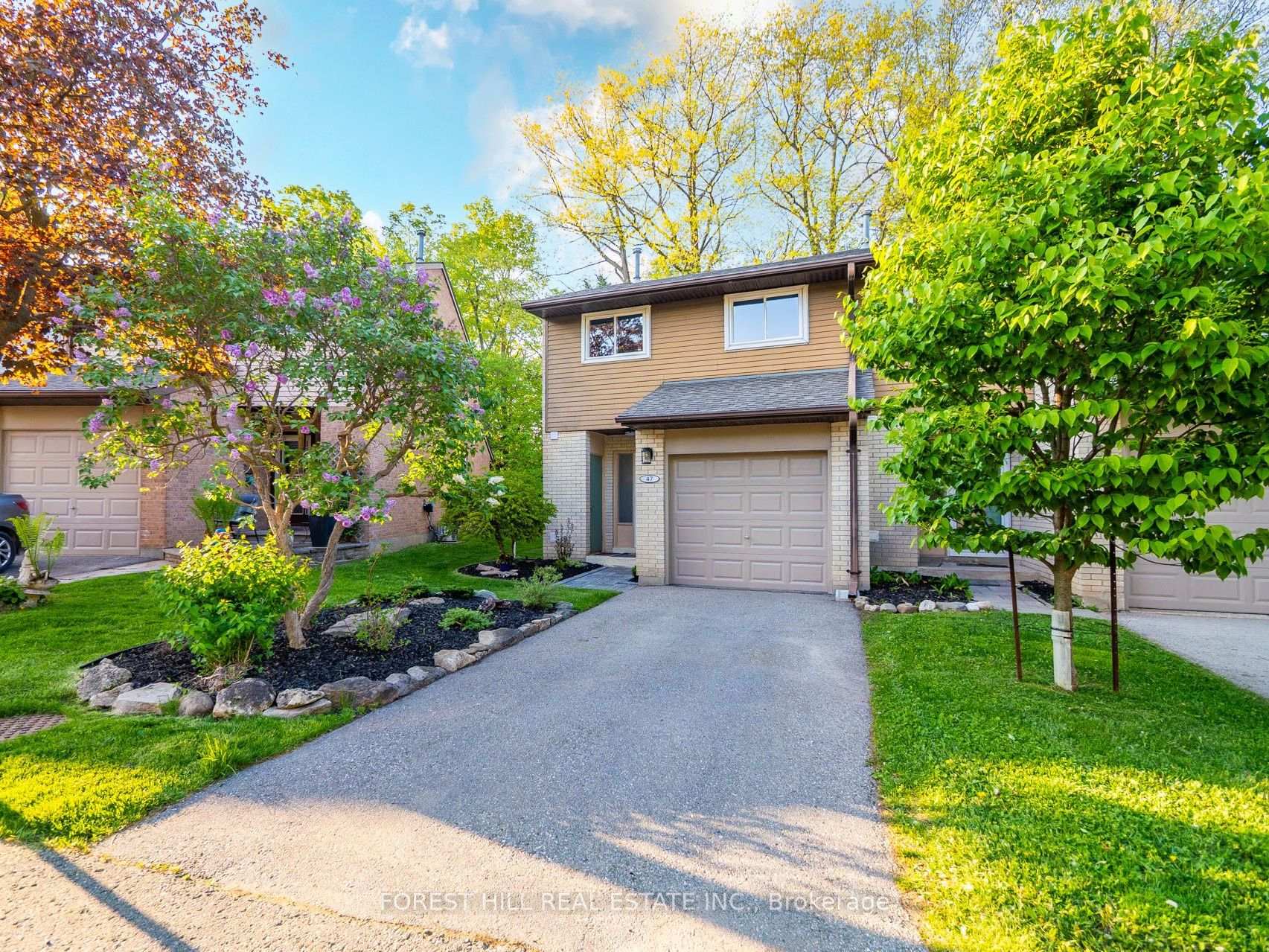Front of 47 Lynden Circle