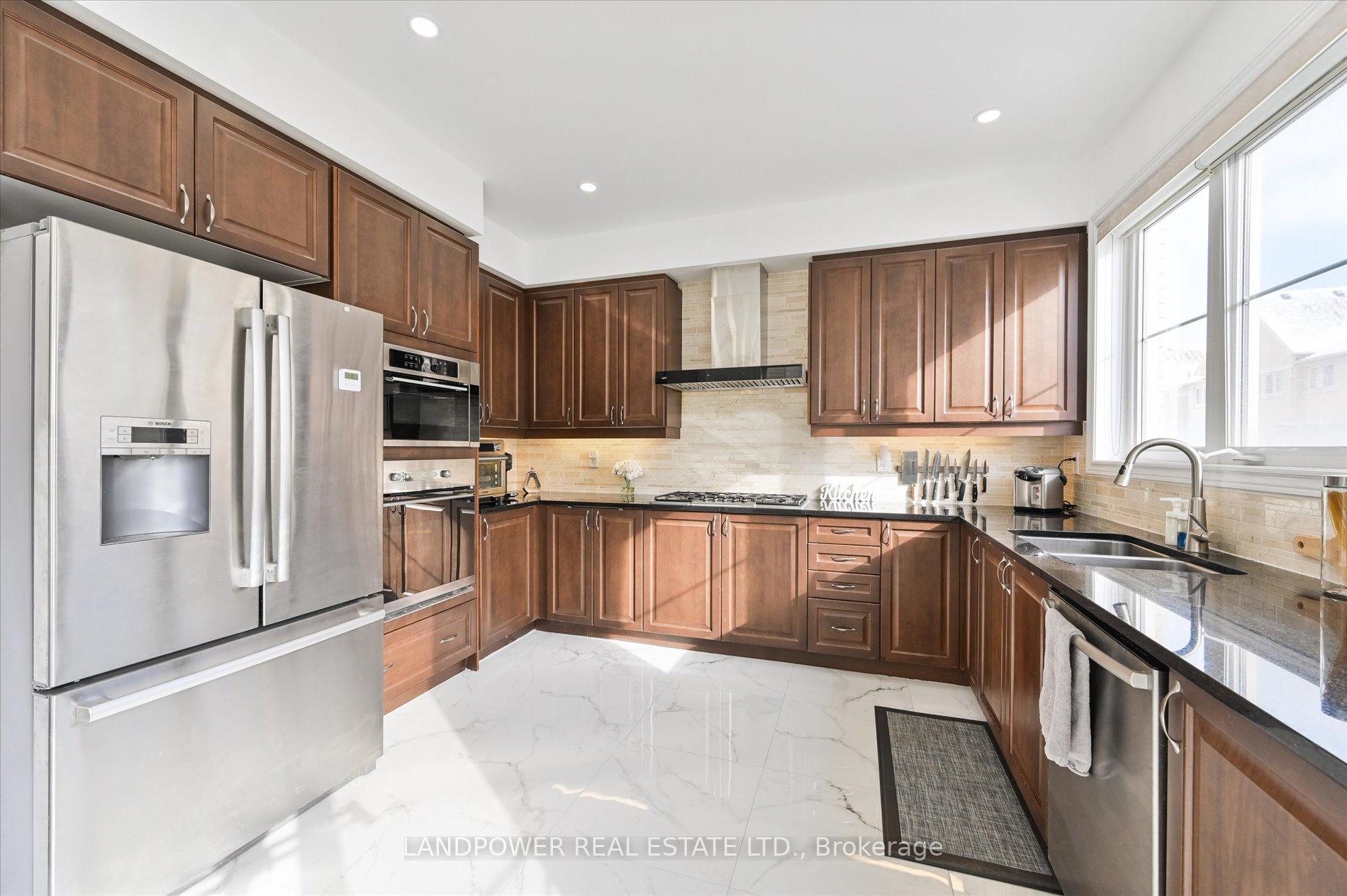 Photo 10 of 43 Victor Herbert Way, Markham, Cathedraltown — HOMEH