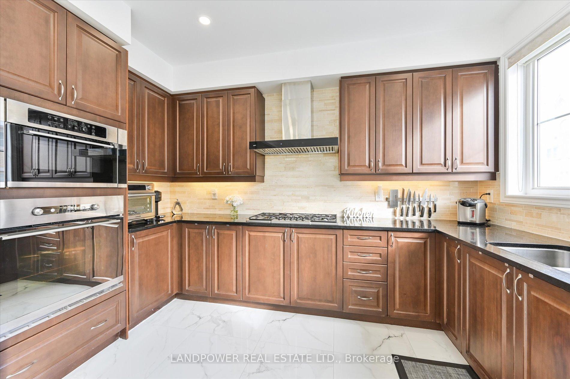 Photo 13 of 43 Victor Herbert Way, Markham, Cathedraltown — HOMEH