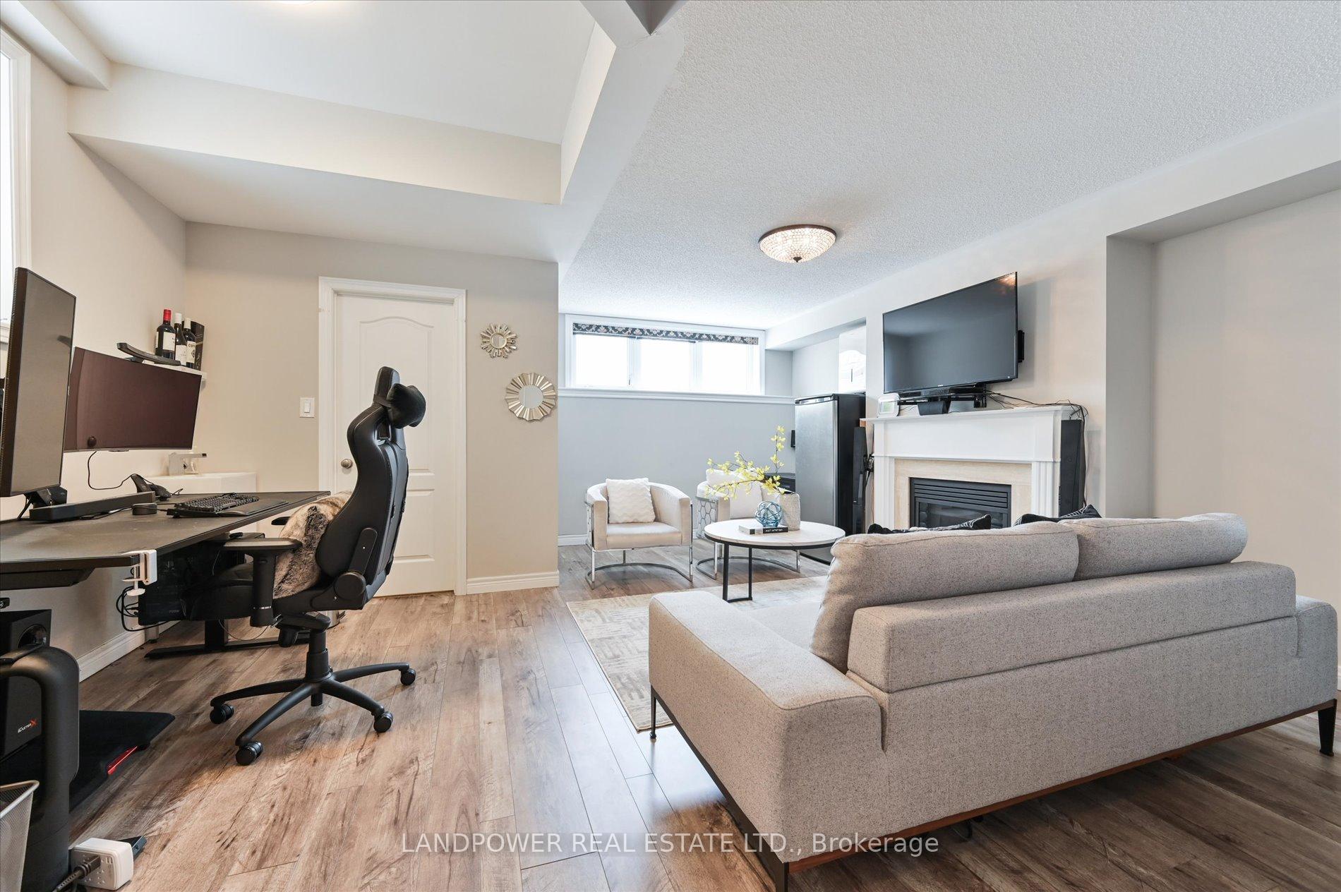 Photo 26 of 43 Victor Herbert Way, Markham, Cathedraltown — HOMEH