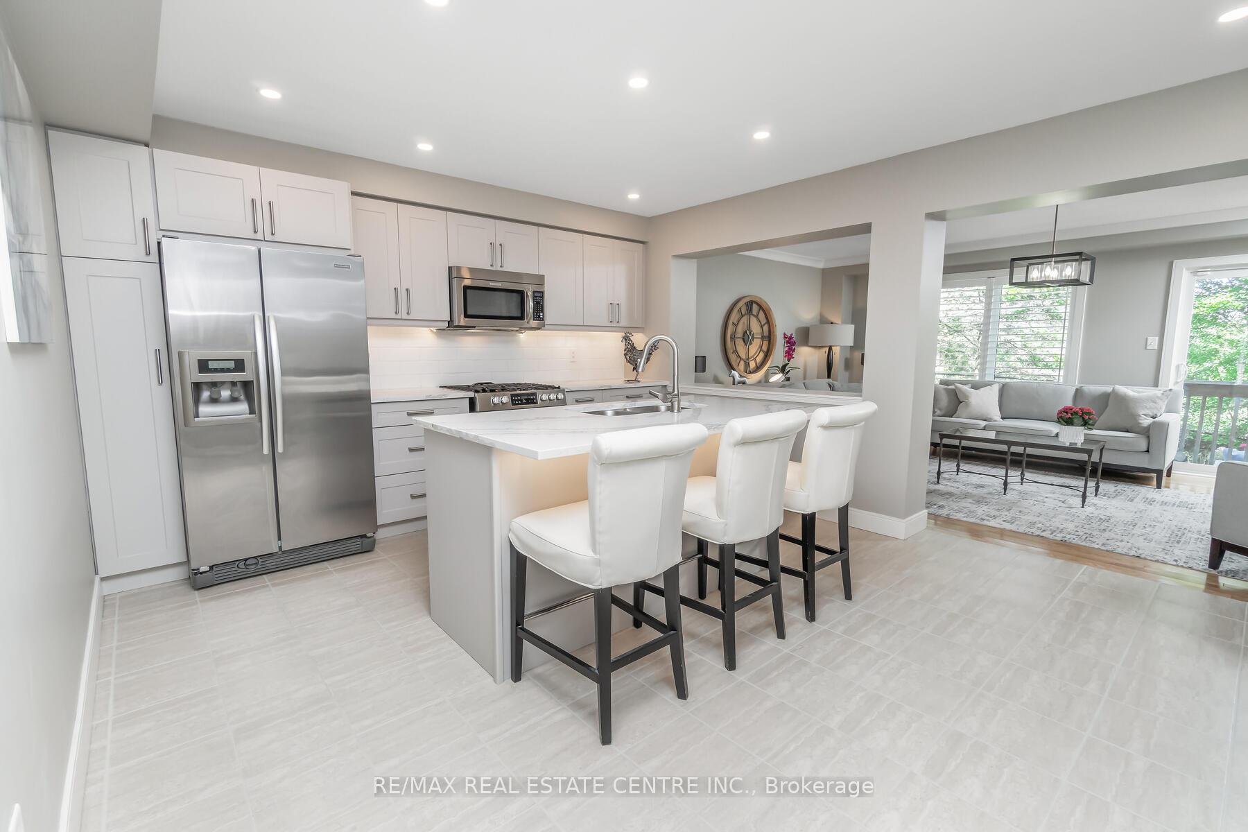 Photo 7 of Unit 21, 1035 Victoria Road S, Guelph, Kortright East — HOMEH