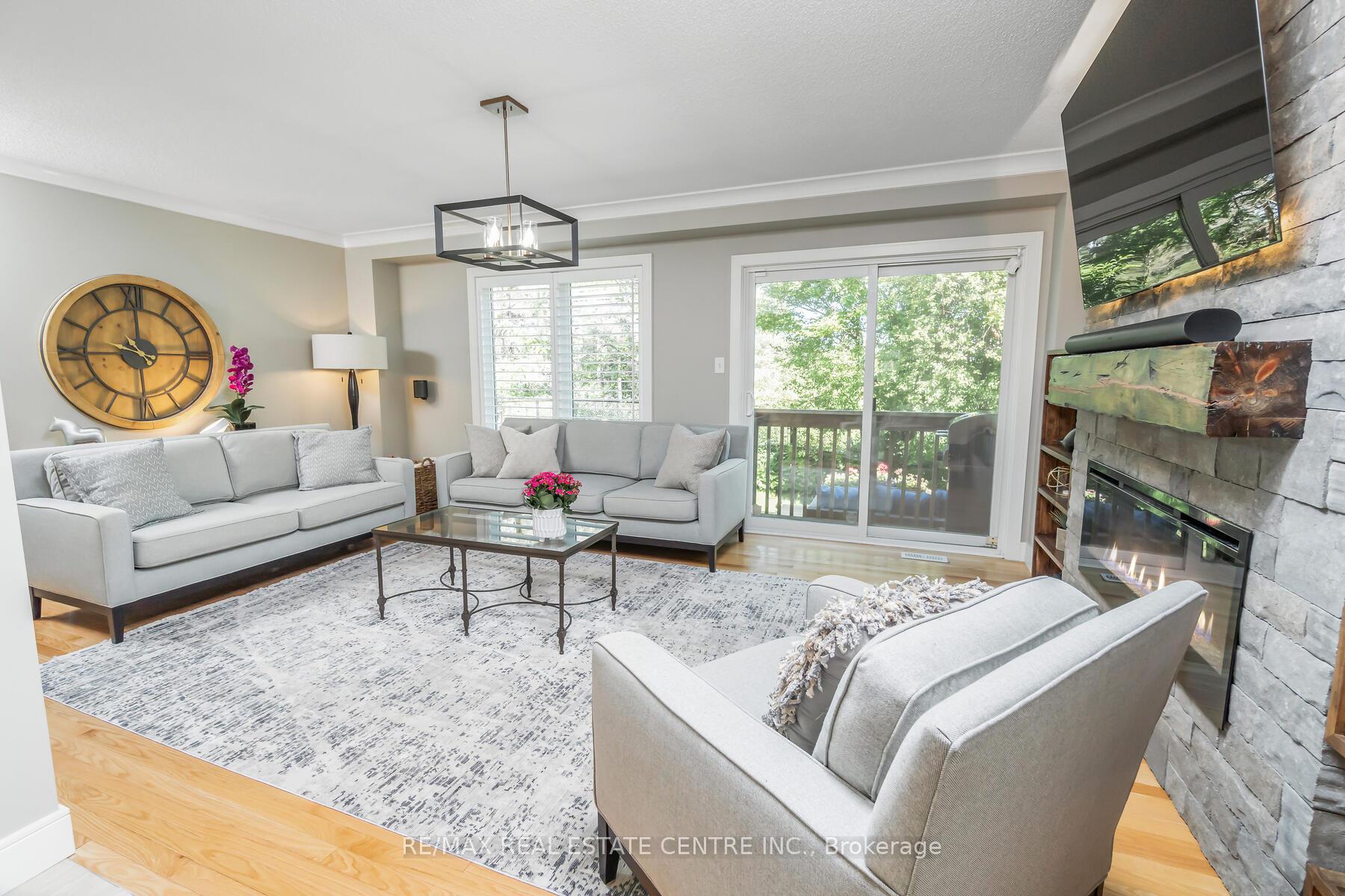 Photo 12 of Unit 21, 1035 Victoria Road S, Guelph, Kortright East — HOMEH