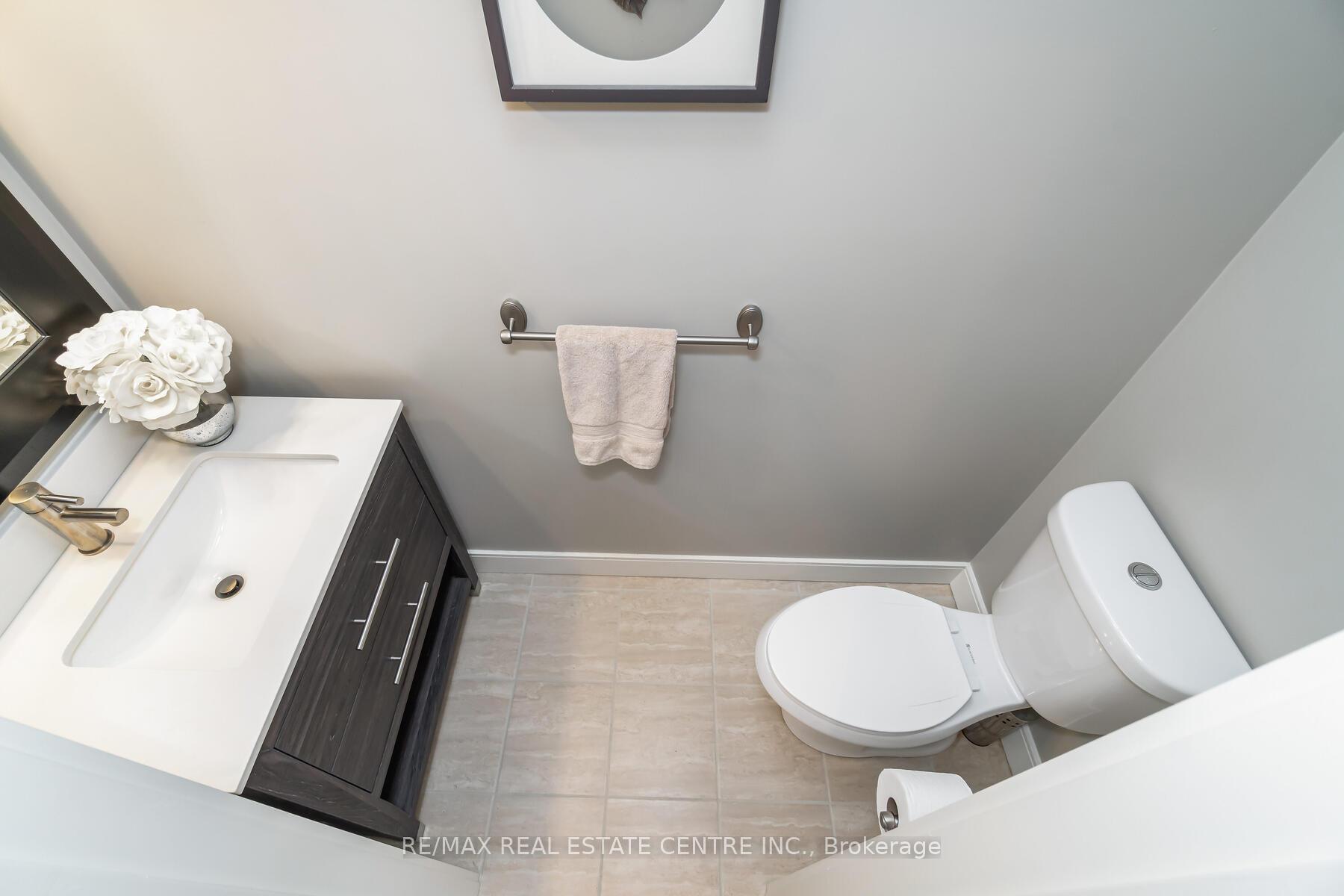 Photo 14 of Unit 21, 1035 Victoria Road S, Guelph, Kortright East — HOMEH
