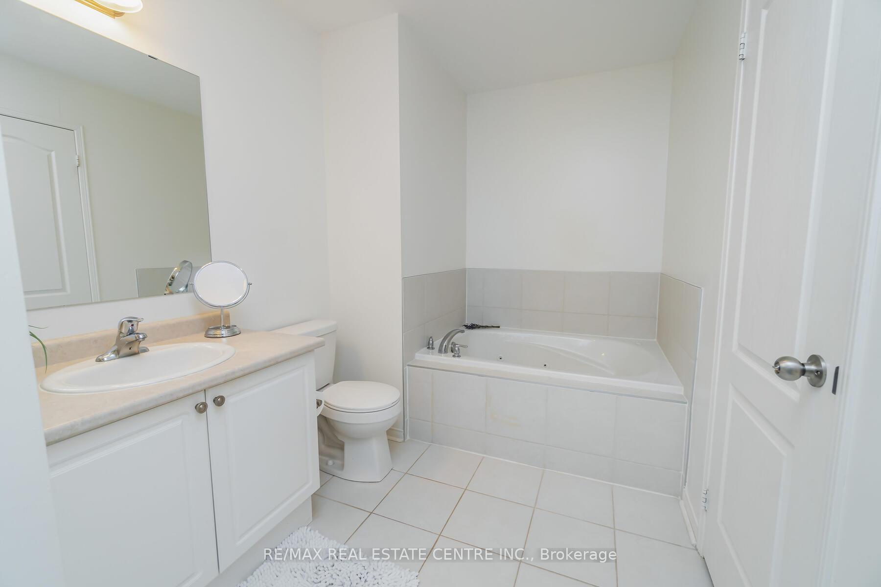 Photo 19 of Unit 21, 1035 Victoria Road S, Guelph, Kortright East — HOMEH