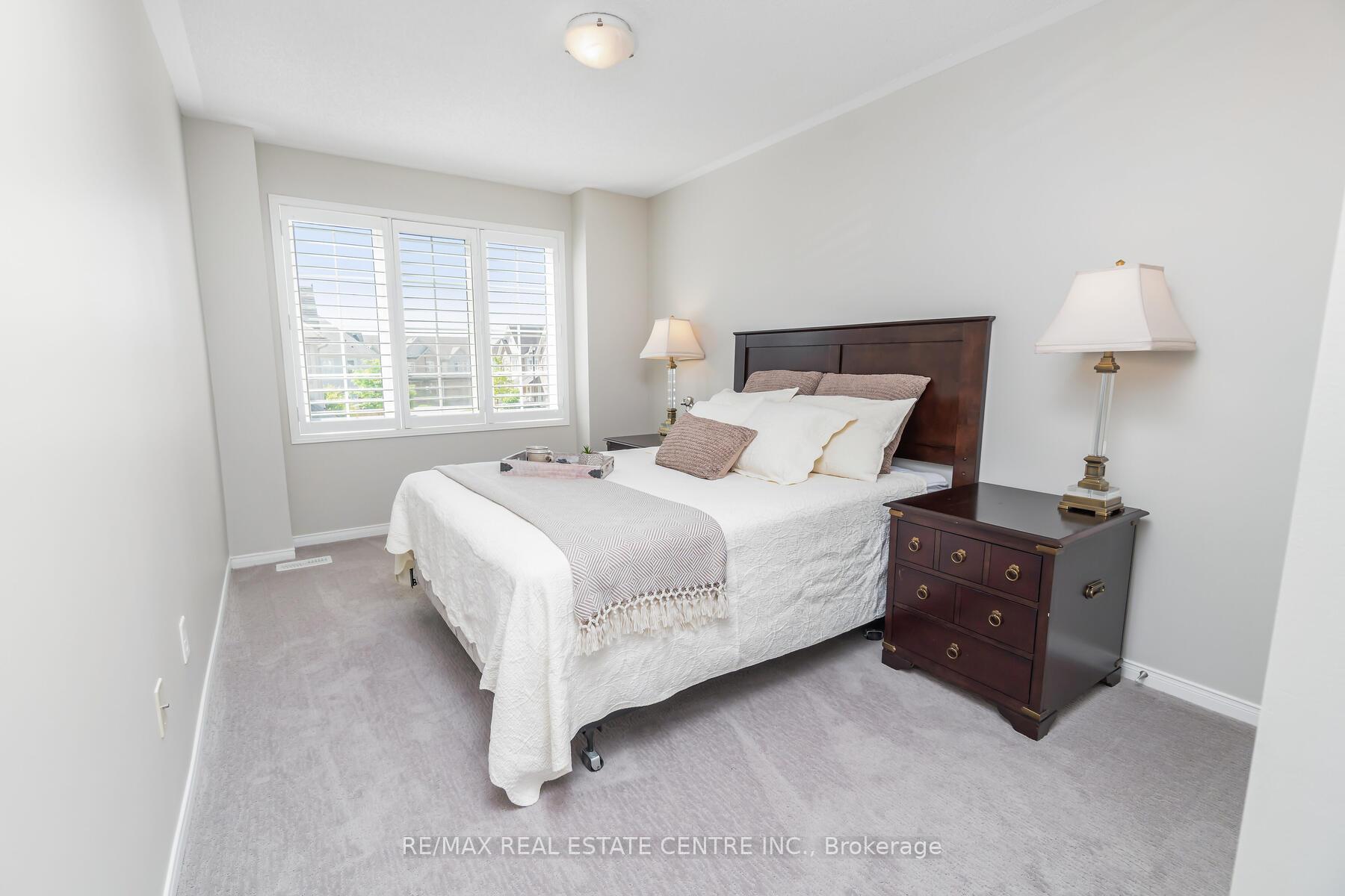 Photo 20 of Unit 21, 1035 Victoria Road S, Guelph, Kortright East — HOMEH