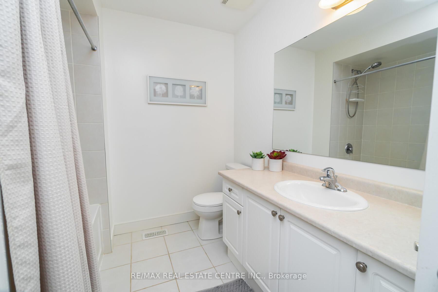 Photo 22 of Unit 21, 1035 Victoria Road S, Guelph, Kortright East — HOMEH