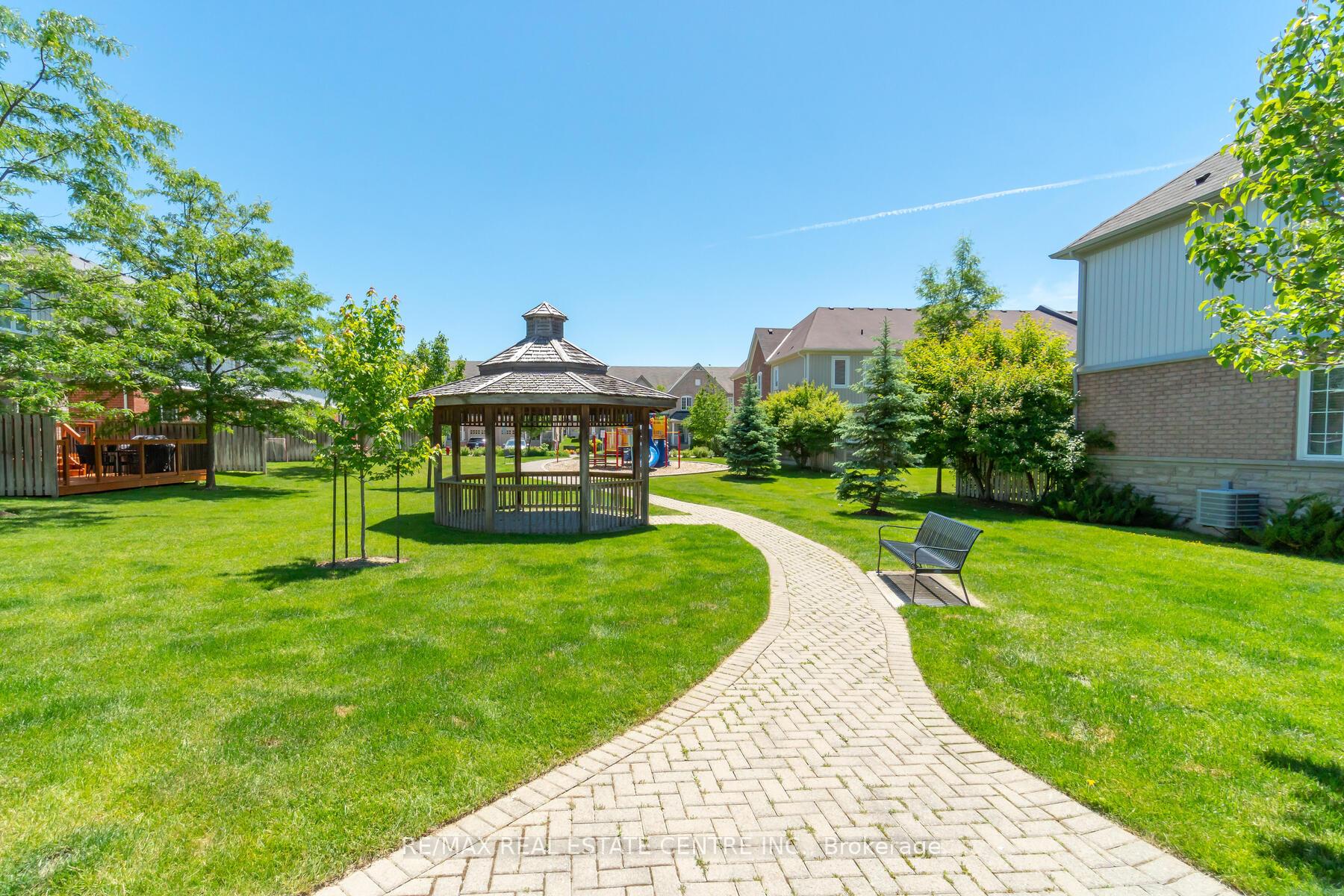 Photo 27 of Unit 21, 1035 Victoria Road S, Guelph, Kortright East — HOMEH