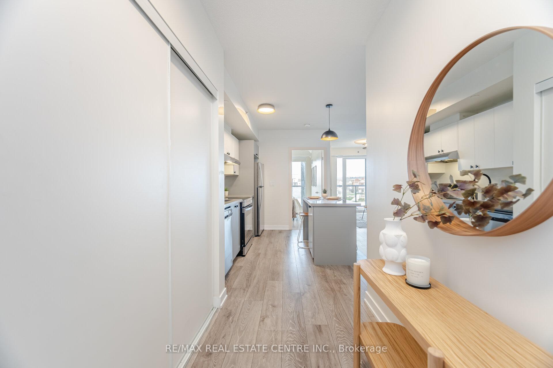 Photo 5 of Unit B217, 3200 Dakota Common, Burlington, Alton — HOMEH