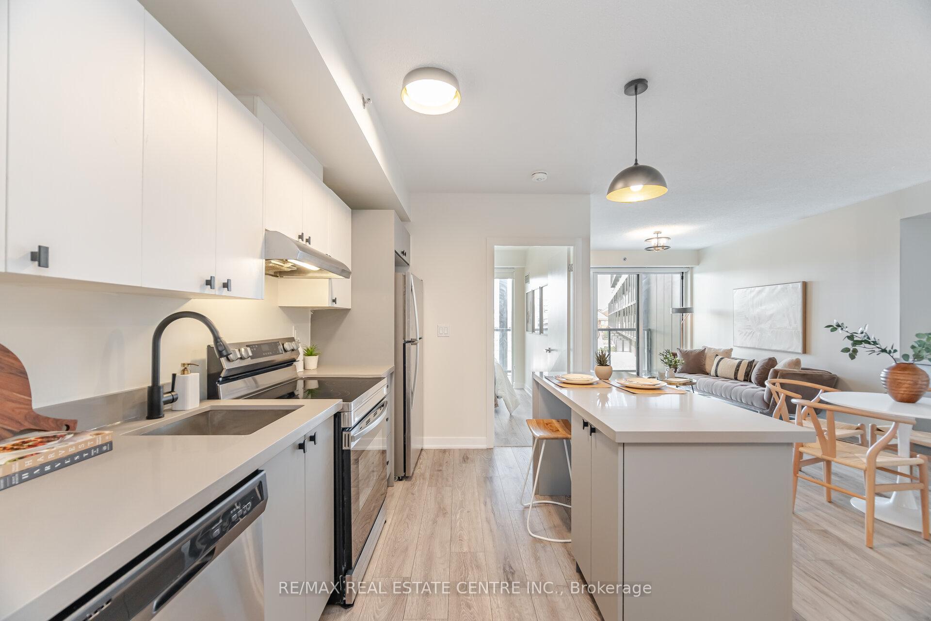 Photo 8 of Unit B217, 3200 Dakota Common, Burlington, Alton — HOMEH