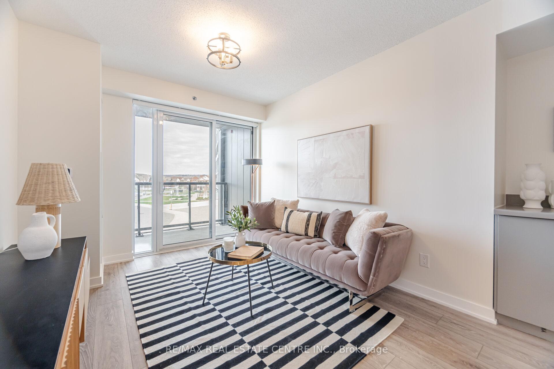 Photo 13 of Unit B217, 3200 Dakota Common, Burlington, Alton — HOMEH
