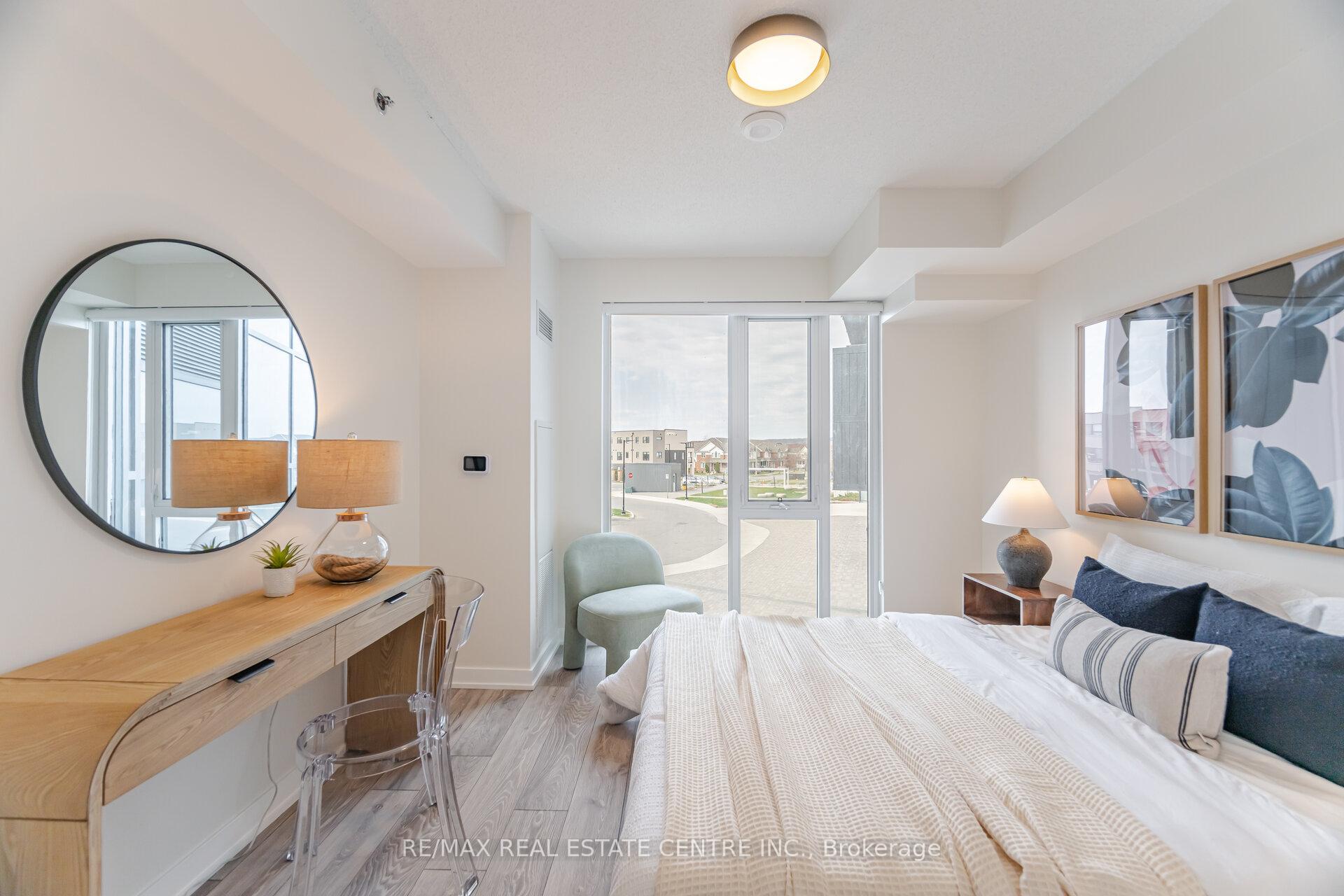 Photo 16 of Unit B217, 3200 Dakota Common, Burlington, Alton — HOMEH