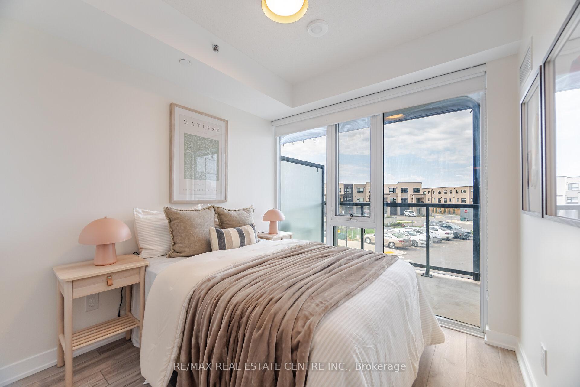 Photo 20 of Unit B217, 3200 Dakota Common, Burlington, Alton — HOMEH