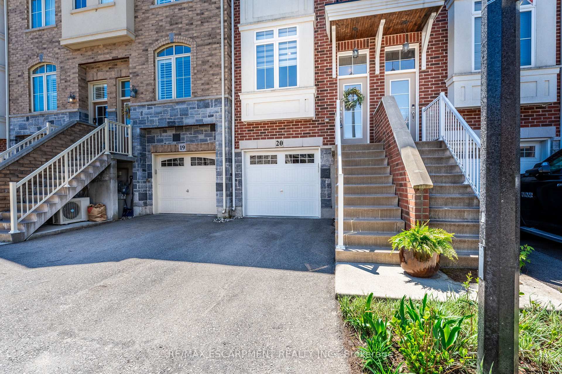 Photo 2 of Unit 20, 181 Plains Road W, Burlington, Bayview — HOMEH