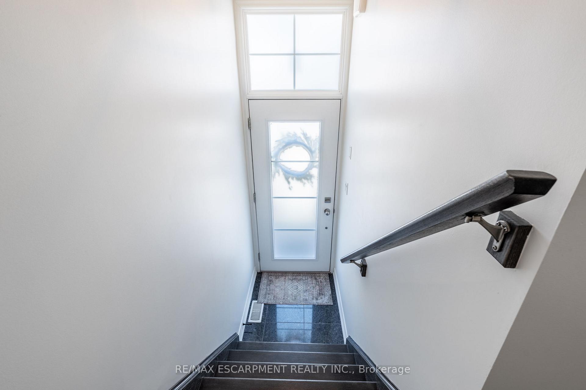 Photo 4 of Unit 20, 181 Plains Road W, Burlington, Bayview — HOMEH