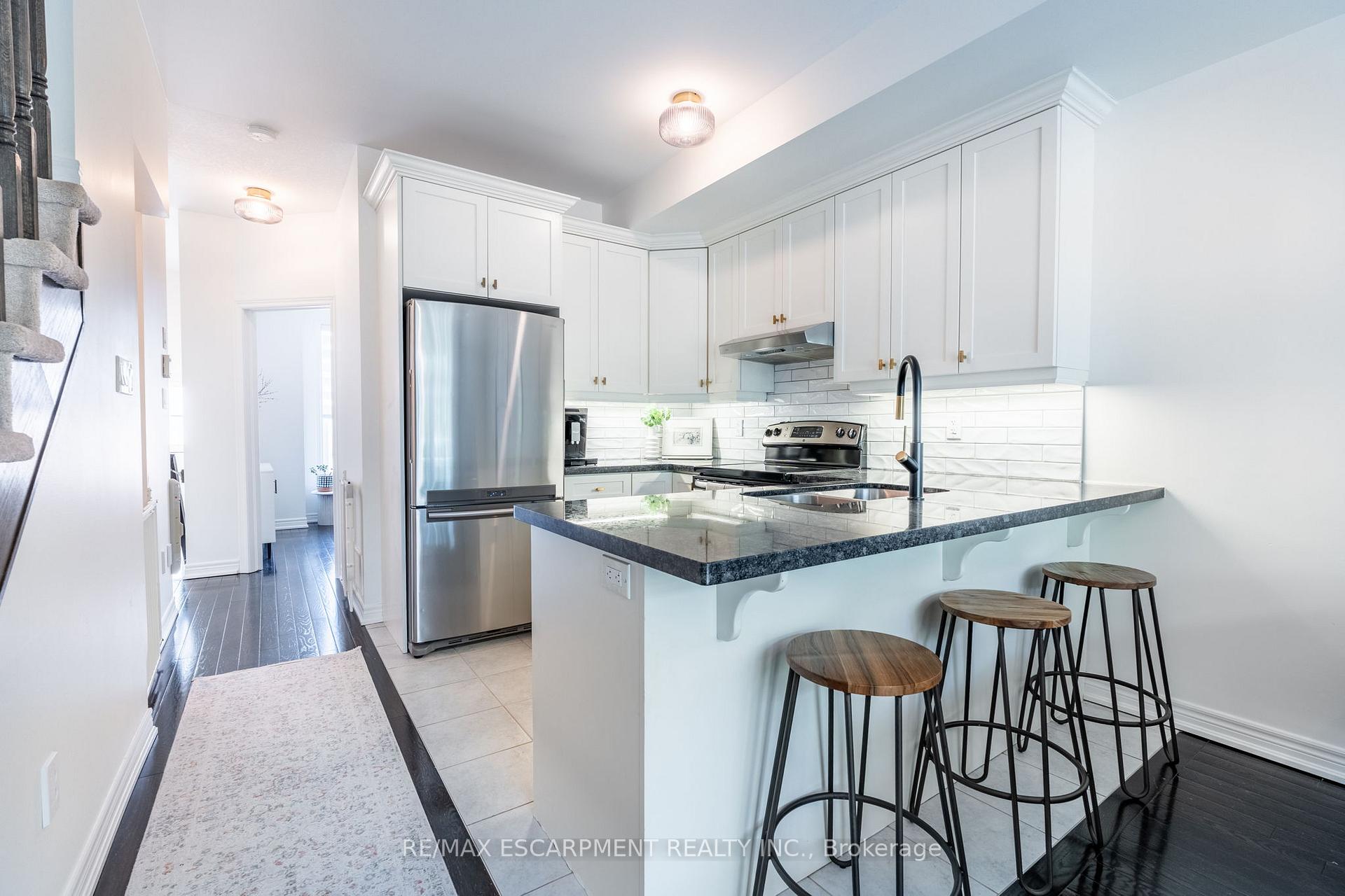 Photo 11 of Unit 20, 181 Plains Road W, Burlington, Bayview — HOMEH