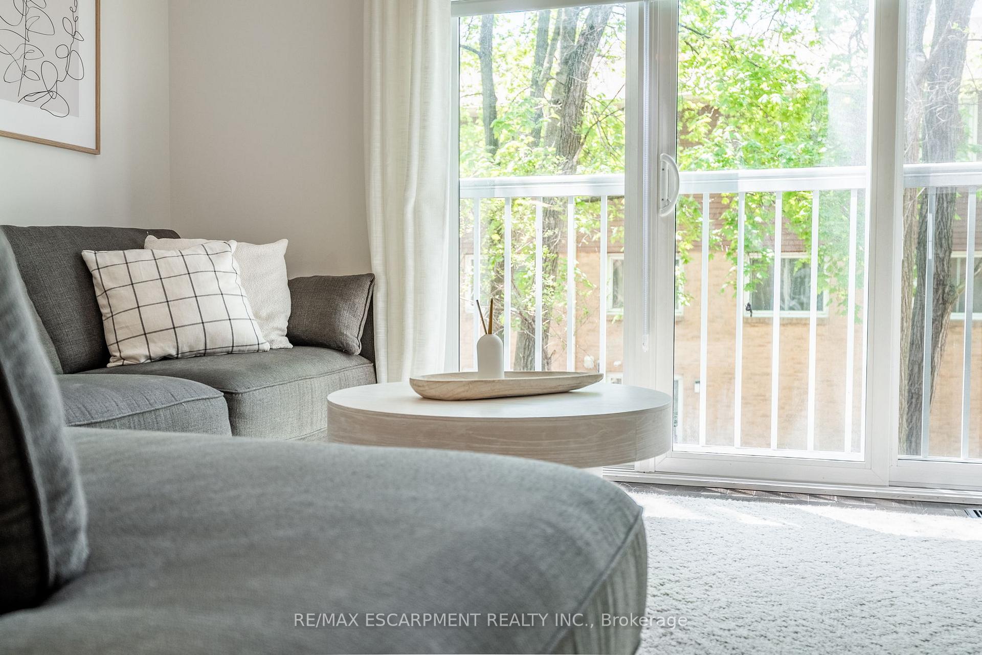 Photo 13 of Unit 20, 181 Plains Road W, Burlington, Bayview — HOMEH