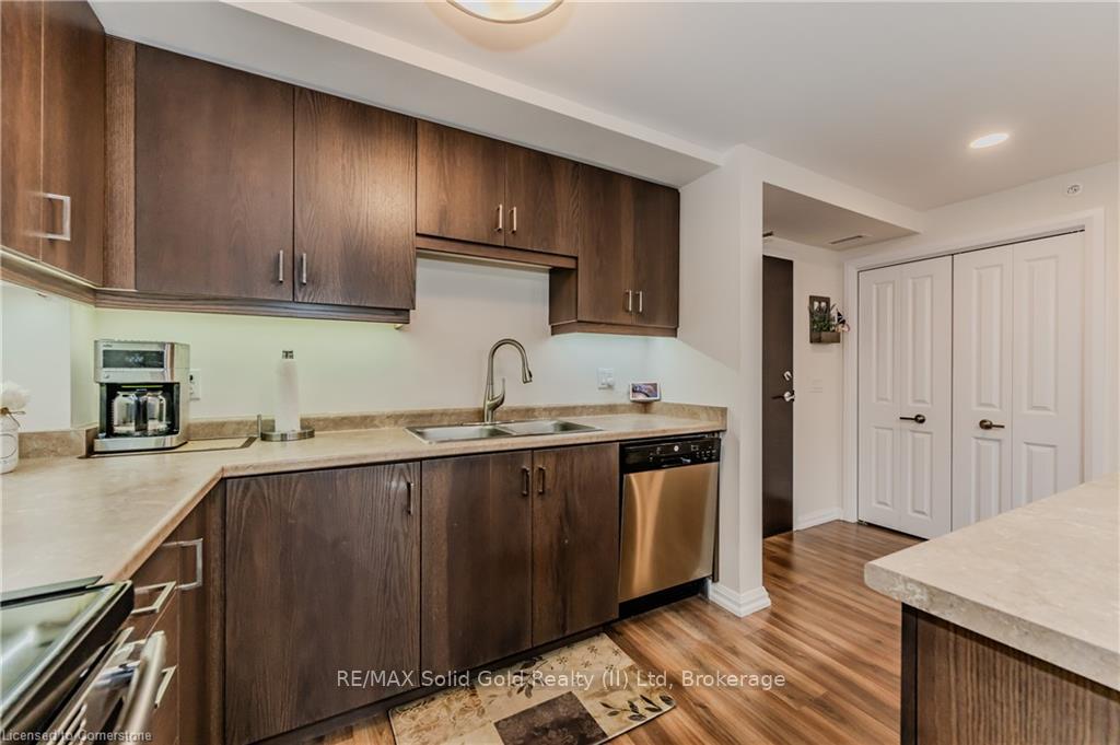 Photo 15 of Unit 705, 778 Laurelwood Drive, Waterloo — HOMEH