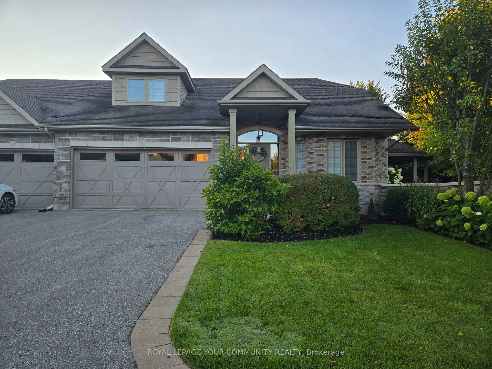Front of Unit 6, 10 Reddington Drive