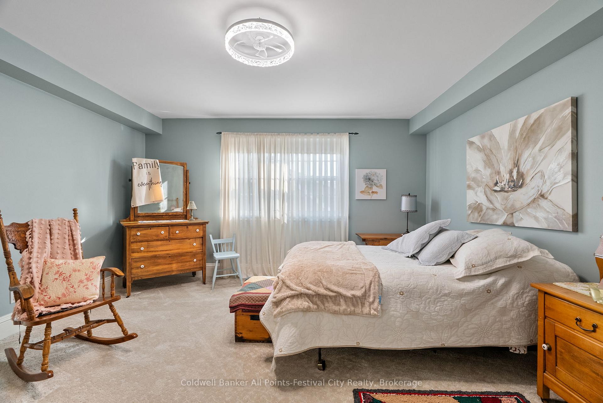 Photo 2 of 122 Warren Street NW, Goderich, Goderich (Town) — HOMEH