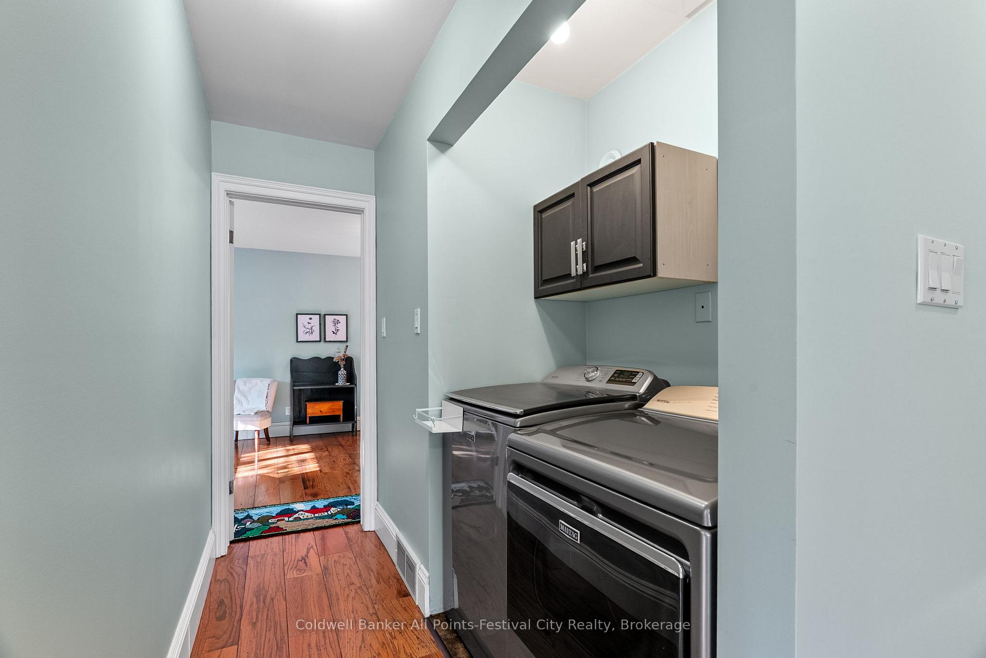 Photo 3 of 122 Warren Street NW, Goderich, Goderich (Town) — HOMEH