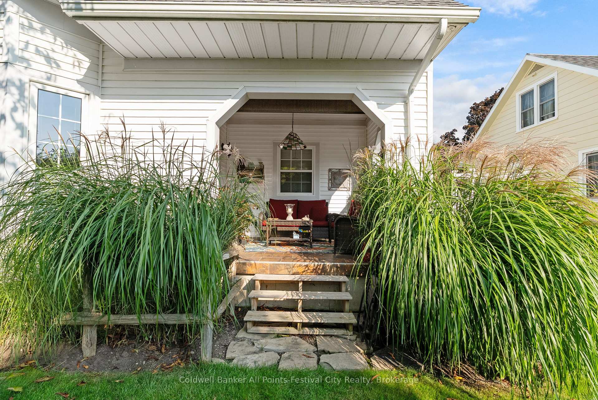 Photo 4 of 122 Warren Street NW, Goderich, Goderich (Town) — HOMEH