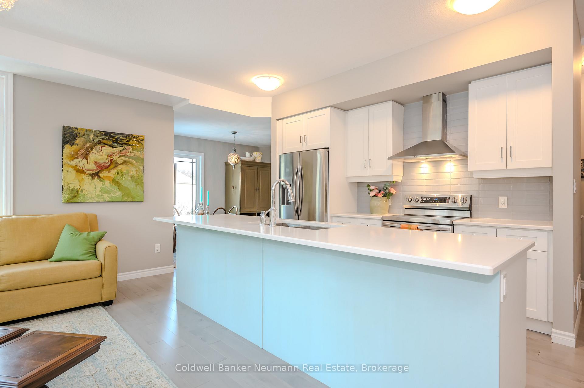 Photo 10 of Unit 37, 107 Westra Drive, Guelph/Eramosa, Rural Guelph/Eramosa West — HOMEH