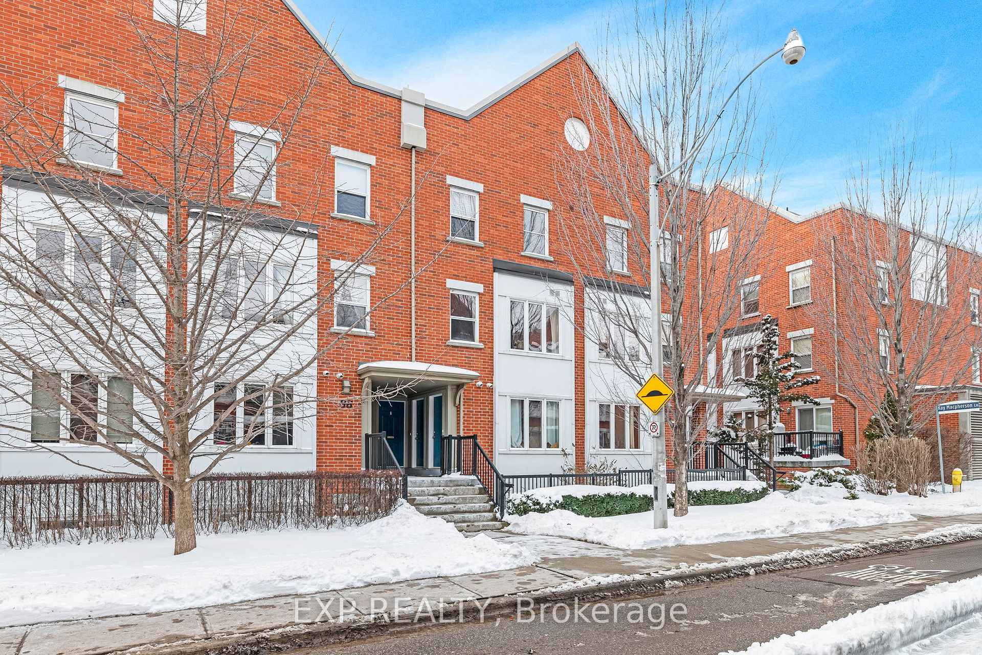 Front of Unit 5, 88 Munro Street