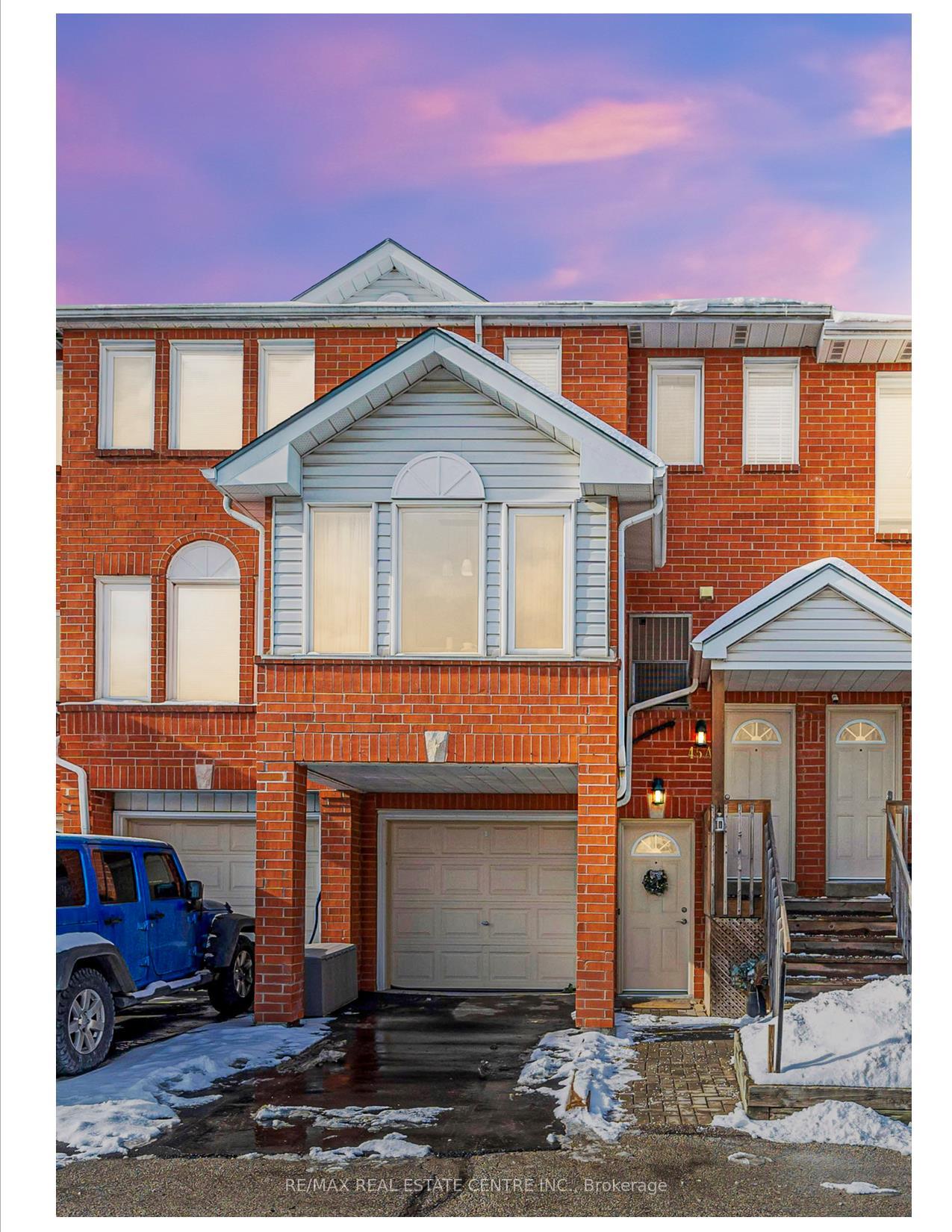 Photo 1 of 45A Wylie Circle, Halton Hills, Georgetown — HOMEH