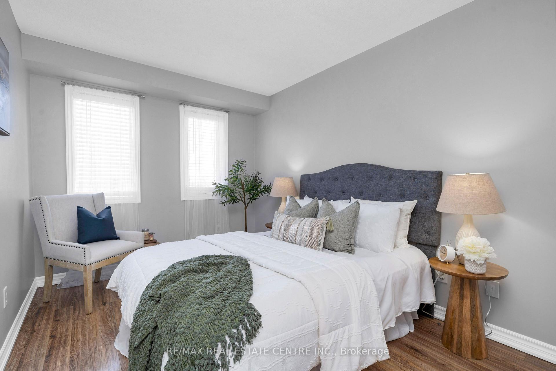 Photo 6 of 45A Wylie Circle, Halton Hills, Georgetown — HOMEH
