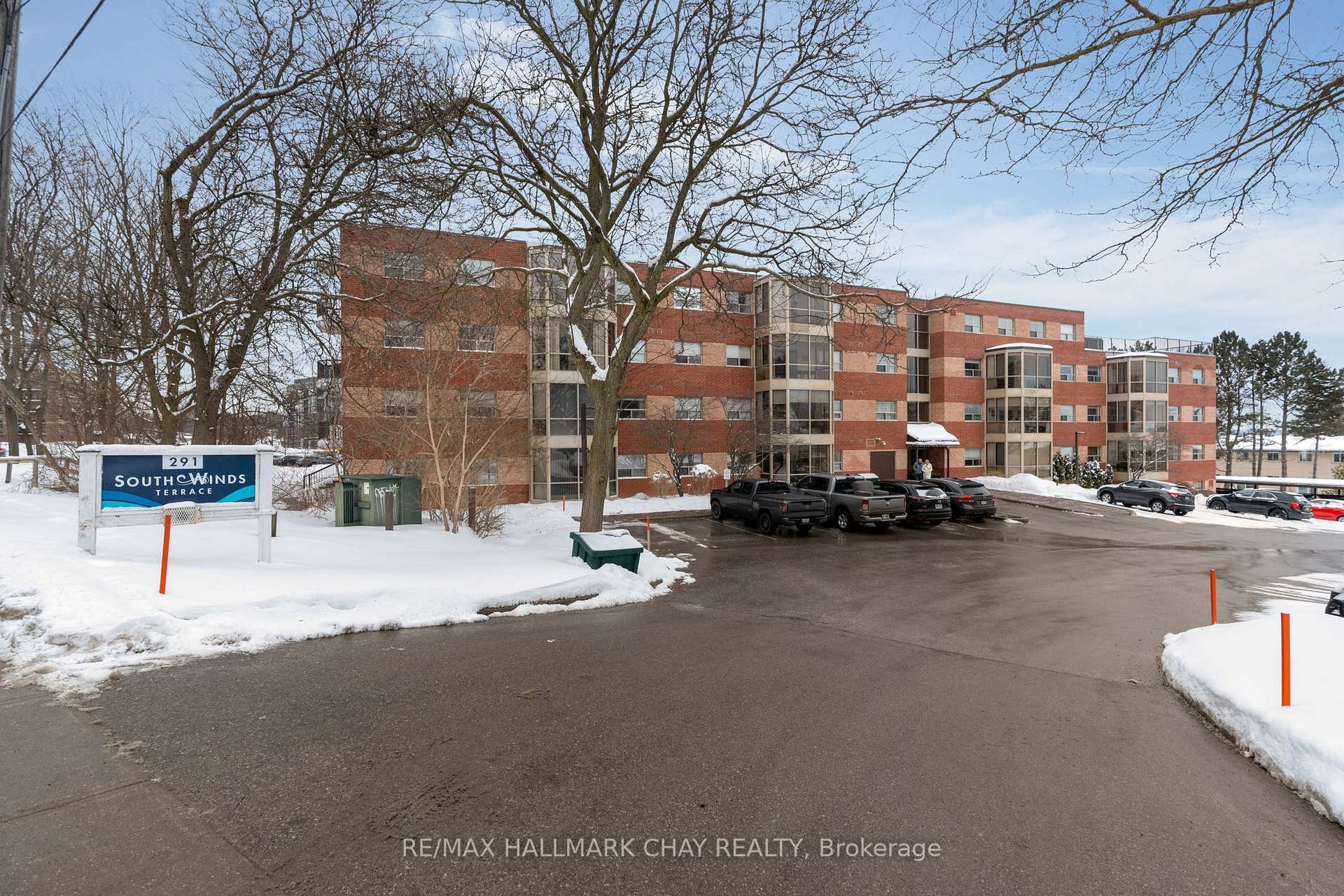 Photo 1 of Unit 208, 291 Blake Street, Barrie, North Shore — HOMEH
