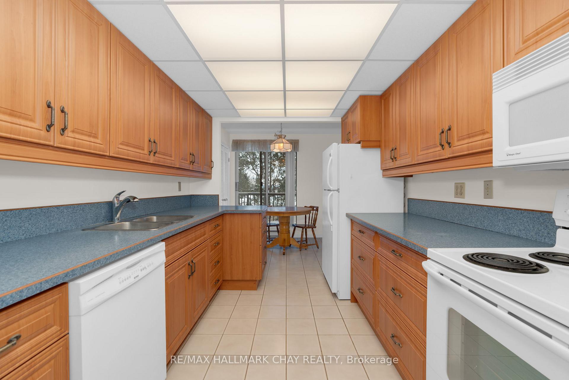 Photo 8 of Unit 208, 291 Blake Street, Barrie, North Shore — HOMEH