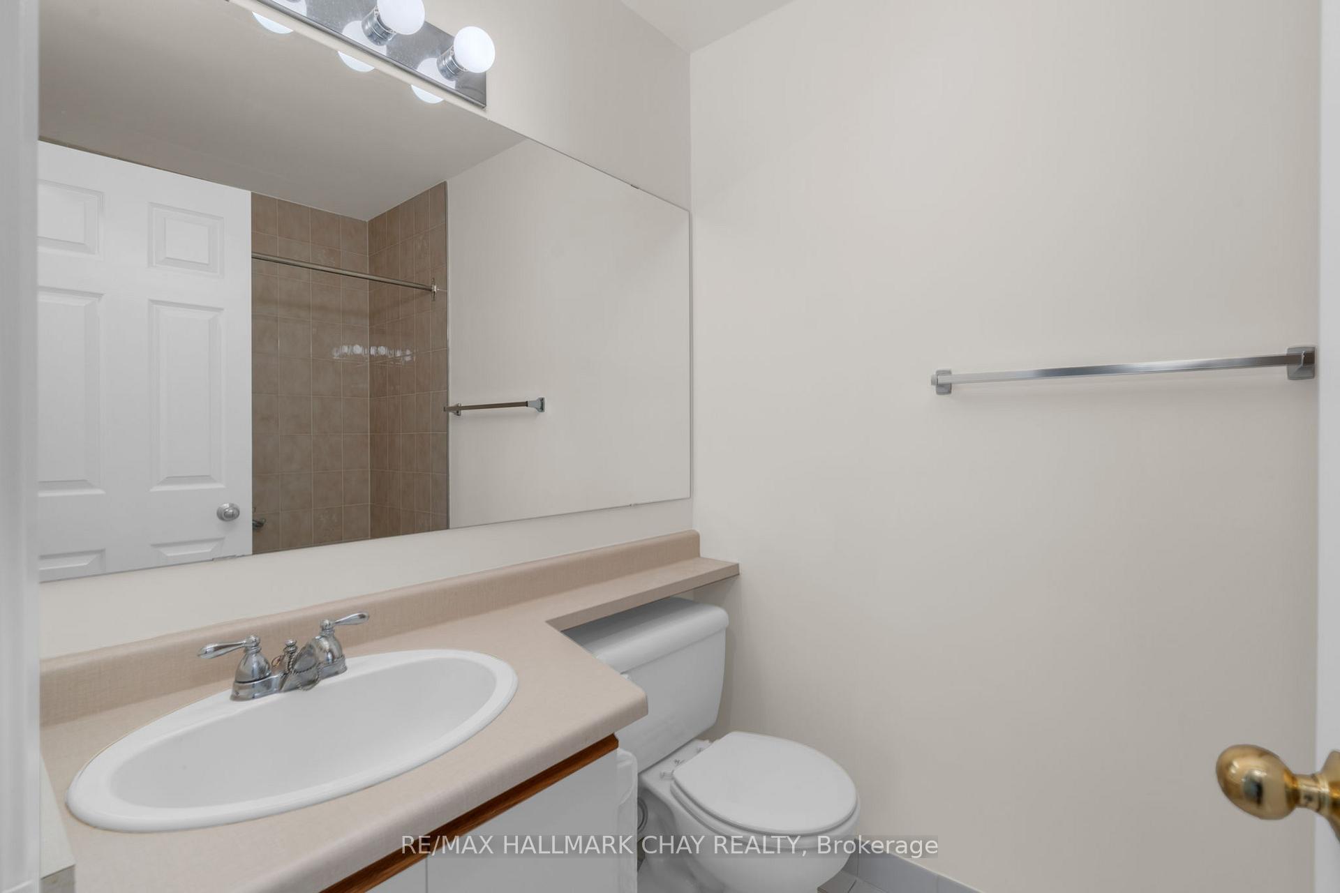 Photo 17 of Unit 208, 291 Blake Street, Barrie, North Shore — HOMEH
