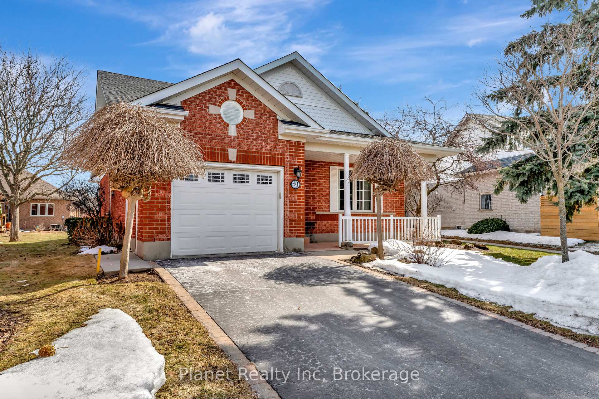 Photo 2 of 51 Cherry Blossom Circle, Guelph, Village By The Arboretum — HOMEH