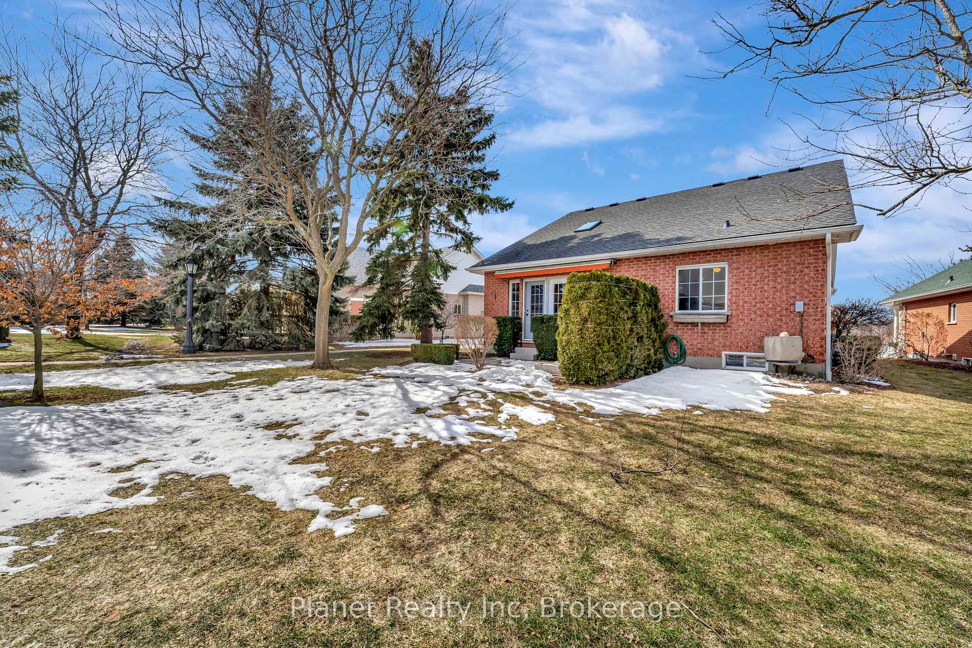 Photo 30 of 51 Cherry Blossom Circle, Guelph, Village By The Arboretum — HOMEH