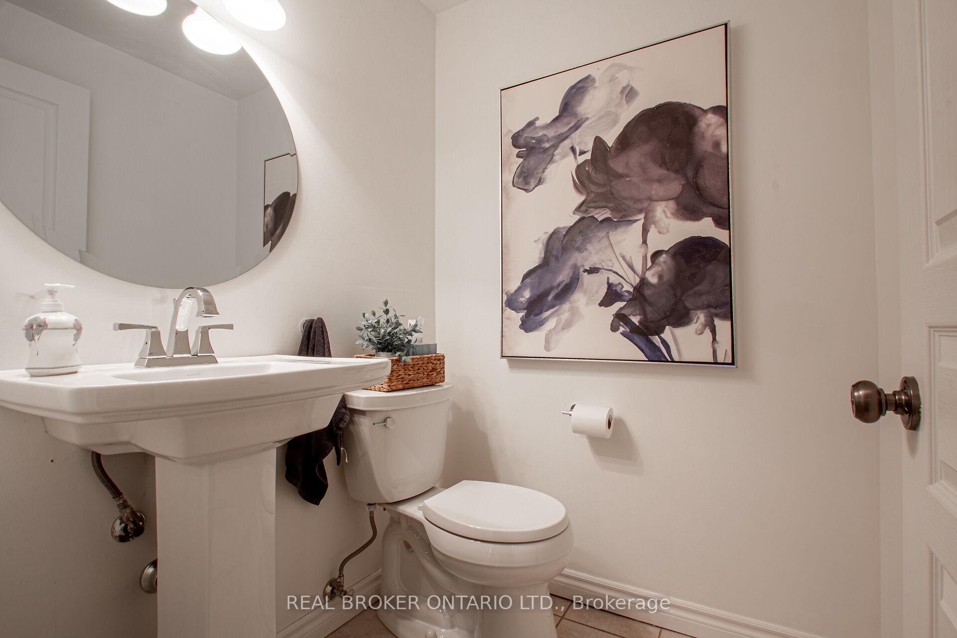Photo 15 of Unit 3, 1501 Upper Middle Road, Burlington, Tyandaga — HOMEH