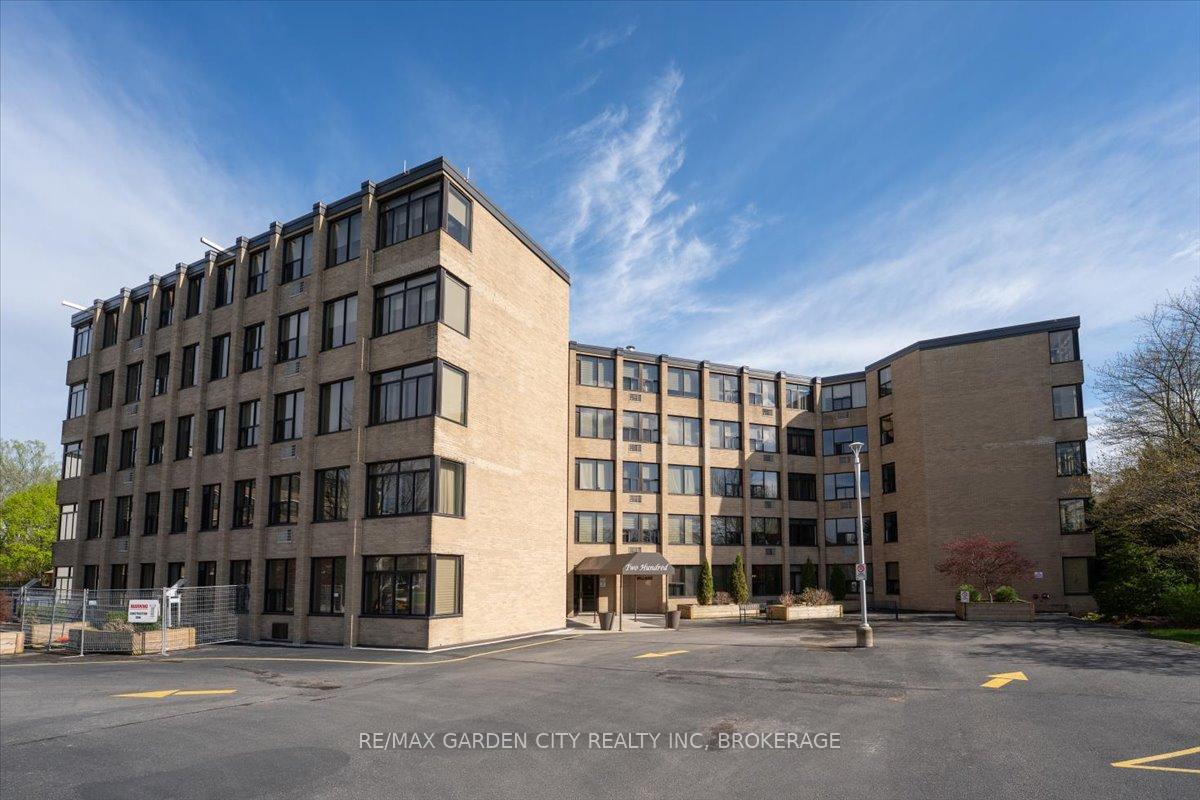 Photo 2 of Unit 402B, 200 Highway 20 W, Pelham, Fonthill — HOMEH