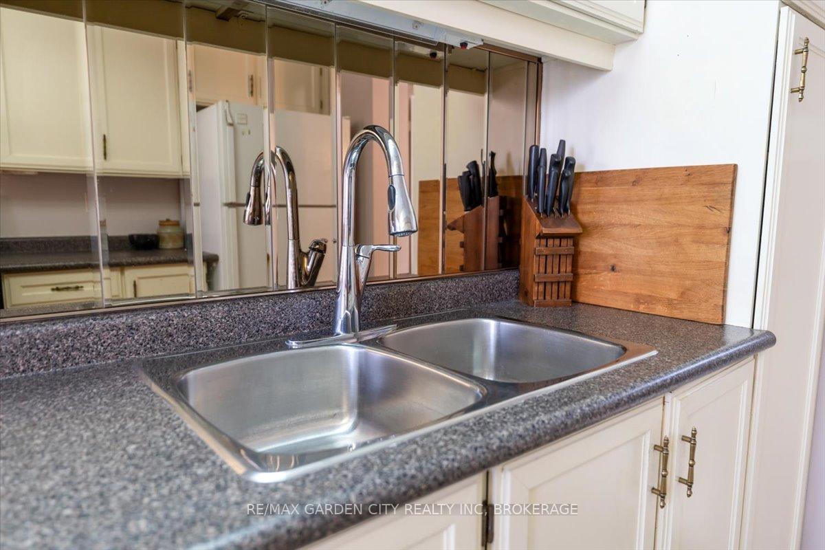 Photo 7 of Unit 402B, 200 Highway 20 W, Pelham, Fonthill — HOMEH