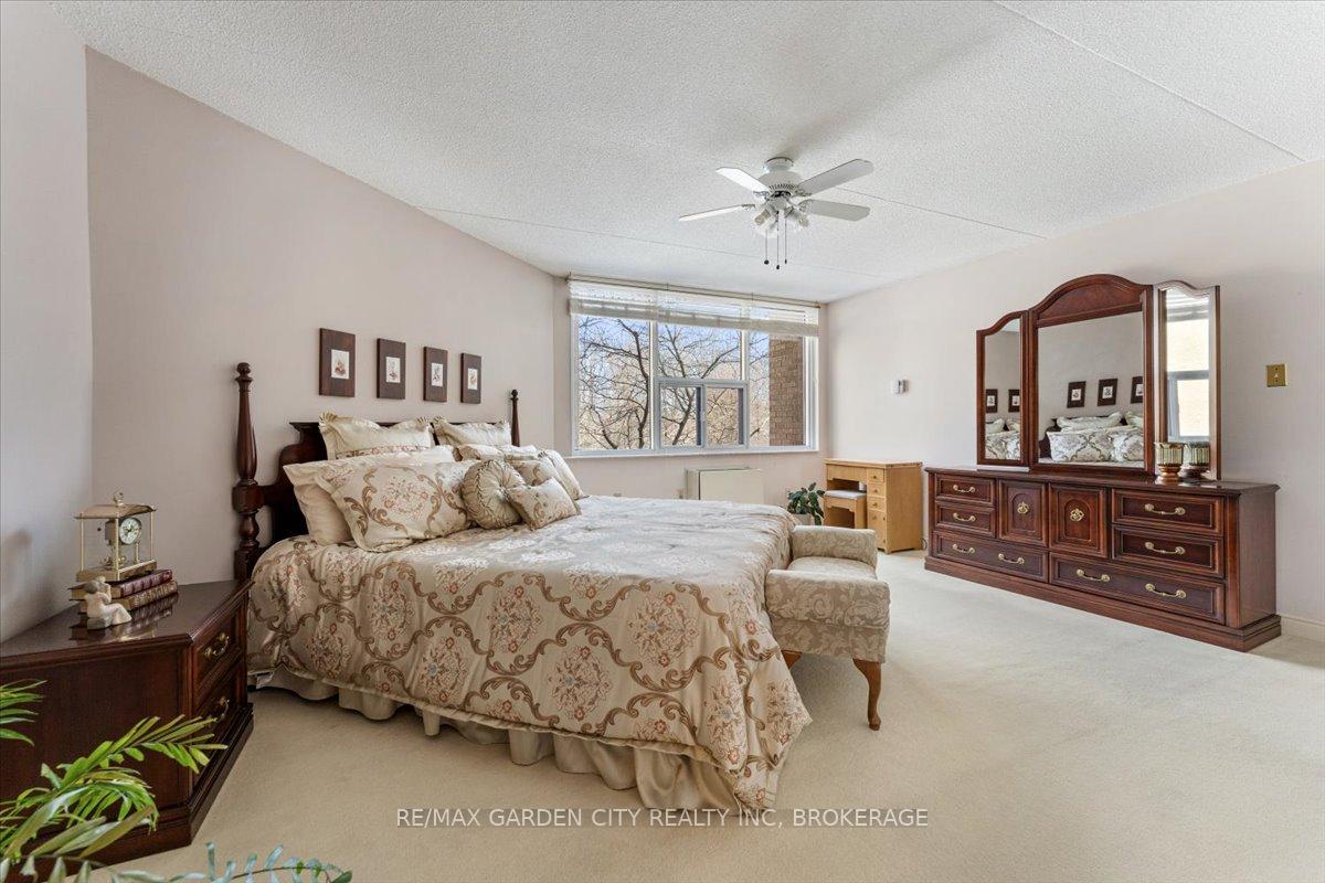 Photo 16 of Unit 402B, 200 Highway 20 W, Pelham, Fonthill — HOMEH