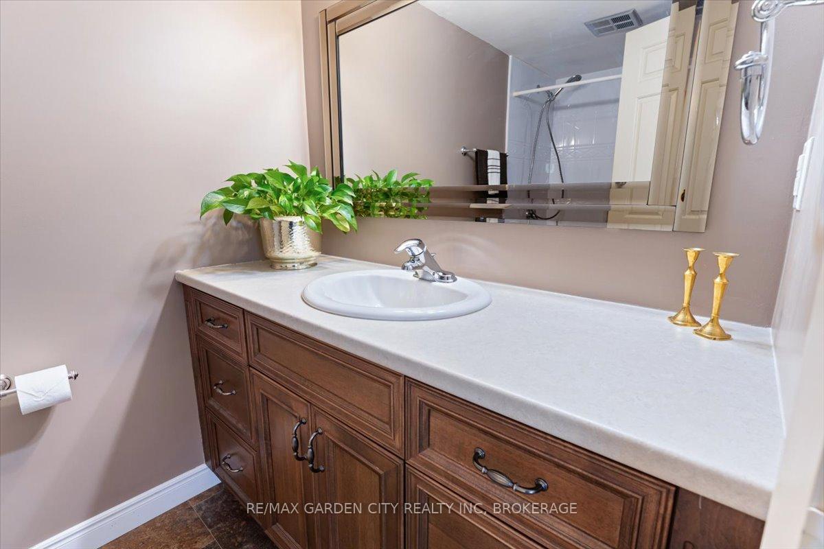 Photo 18 of Unit 402B, 200 Highway 20 W, Pelham, Fonthill — HOMEH