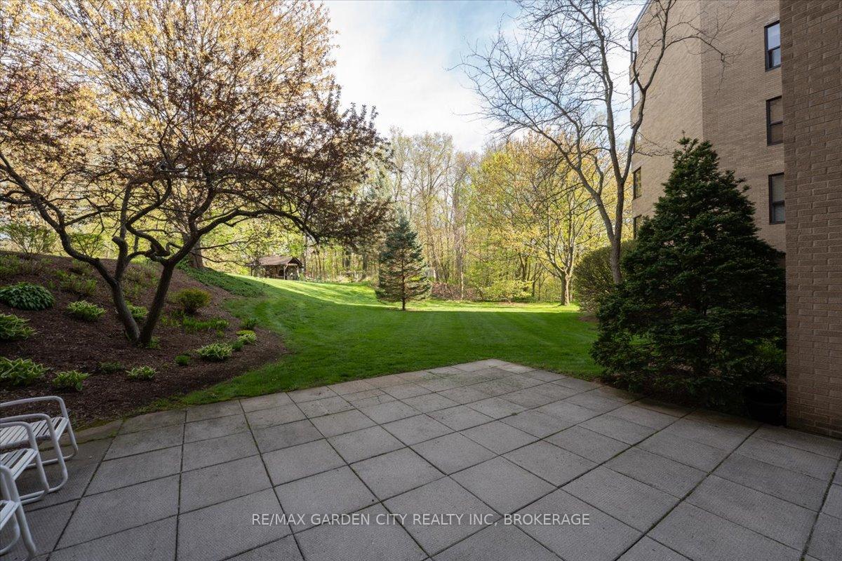 Photo 37 of Unit 402B, 200 Highway 20 W, Pelham, Fonthill — HOMEH