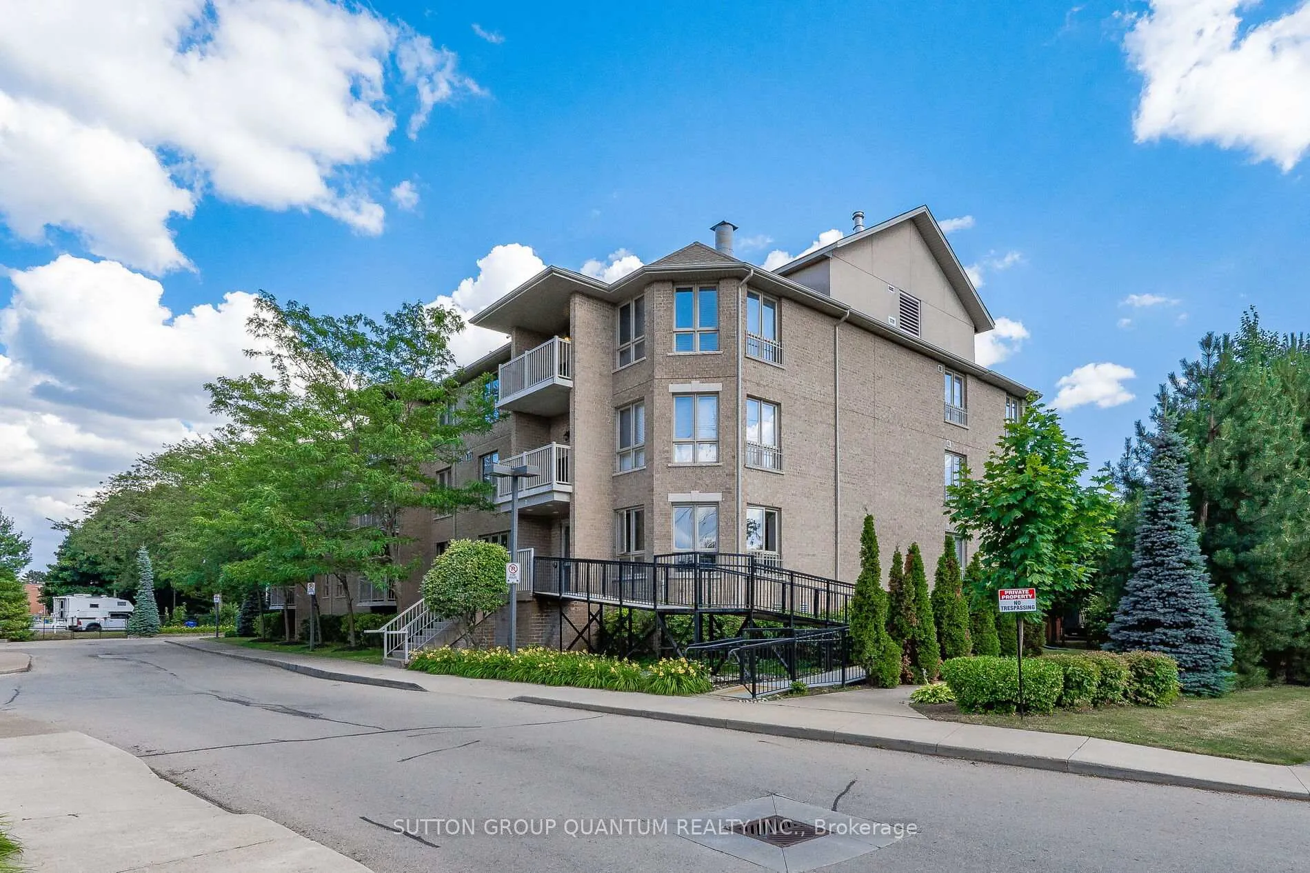 Front of Unit 313, 56 Kerman Avenue S