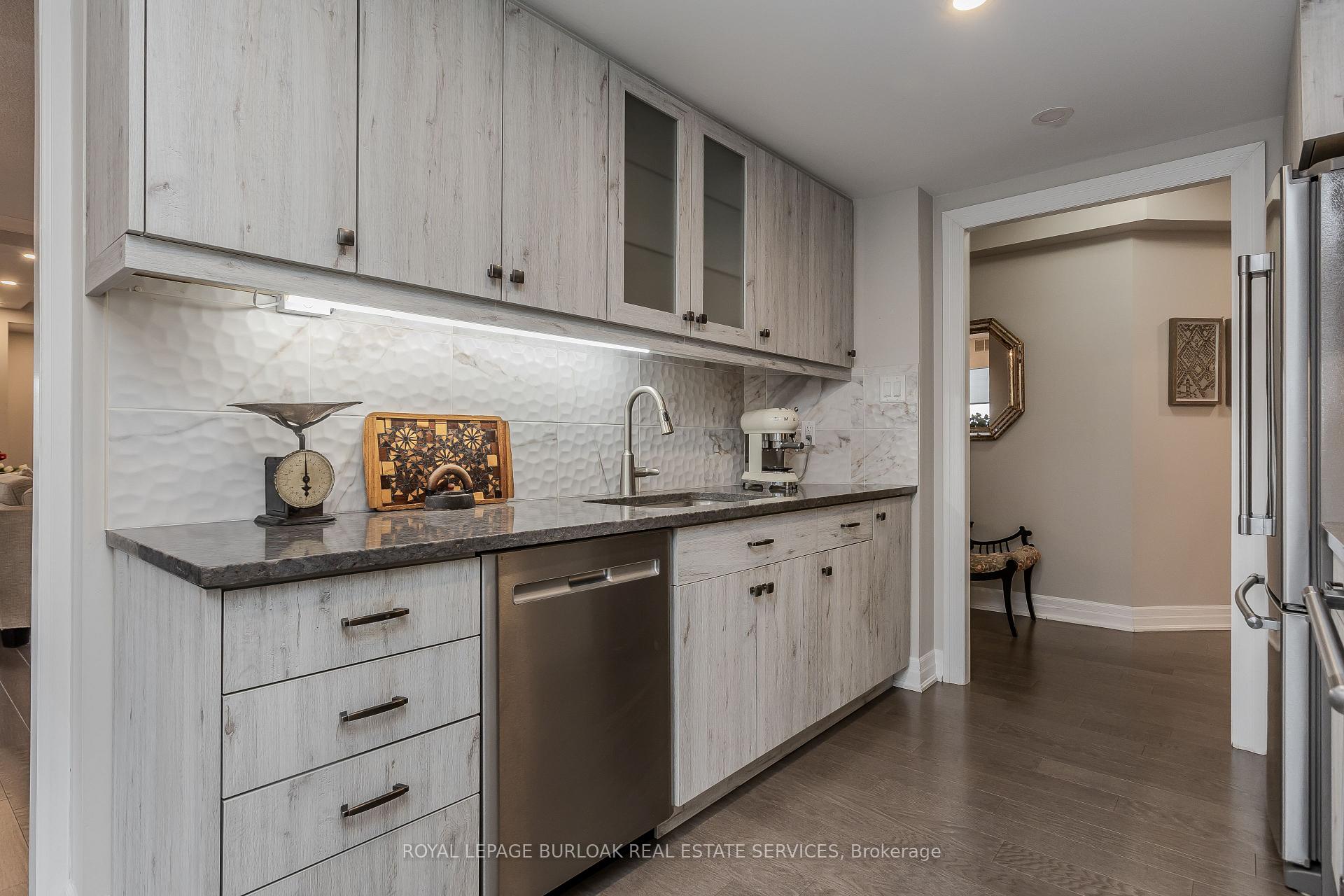 Photo 11 of Unit 311, 430 Pearl Street, Burlington, Brant — HOMEH