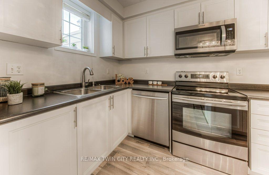 Photo 13 of Unit A, 228 Jessica Crescent, Kitchener — HOMEH