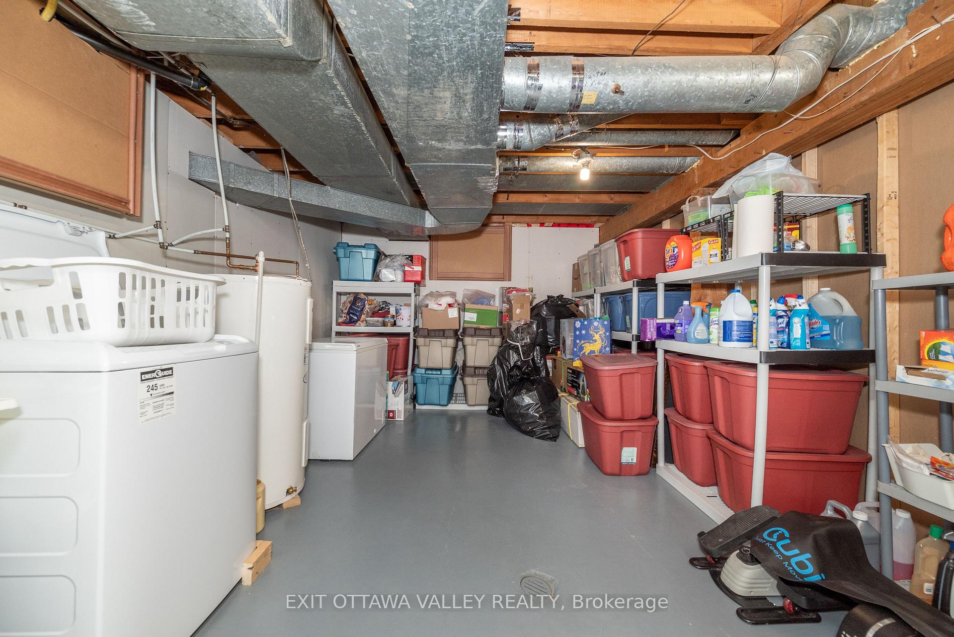 Photo 18 of 26 Frontenac Crescent, Deep River — HOMEH