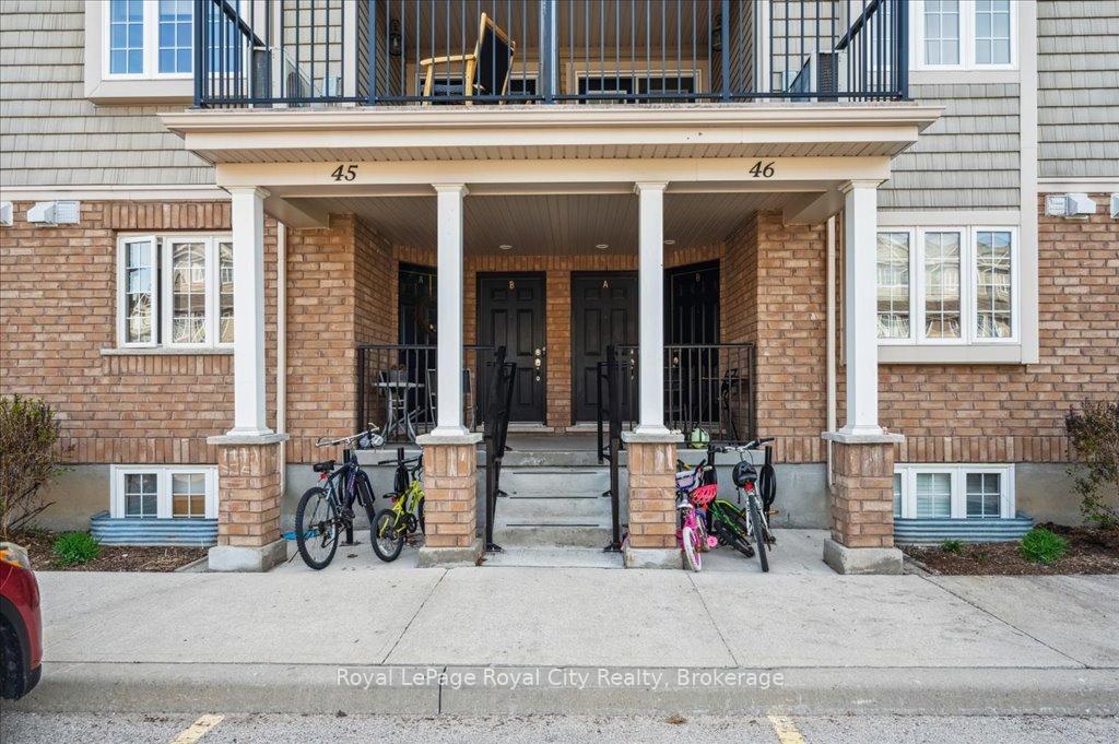 Photo 2 of Unit 45B, 15 Carere Crescent, Guelph, Victoria North — HOMEH