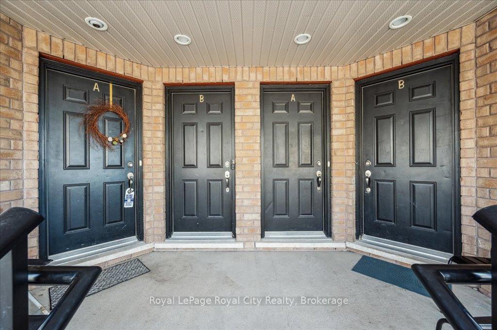 Photo 3 of Unit 45B, 15 Carere Crescent, Guelph, Victoria North — HOMEH