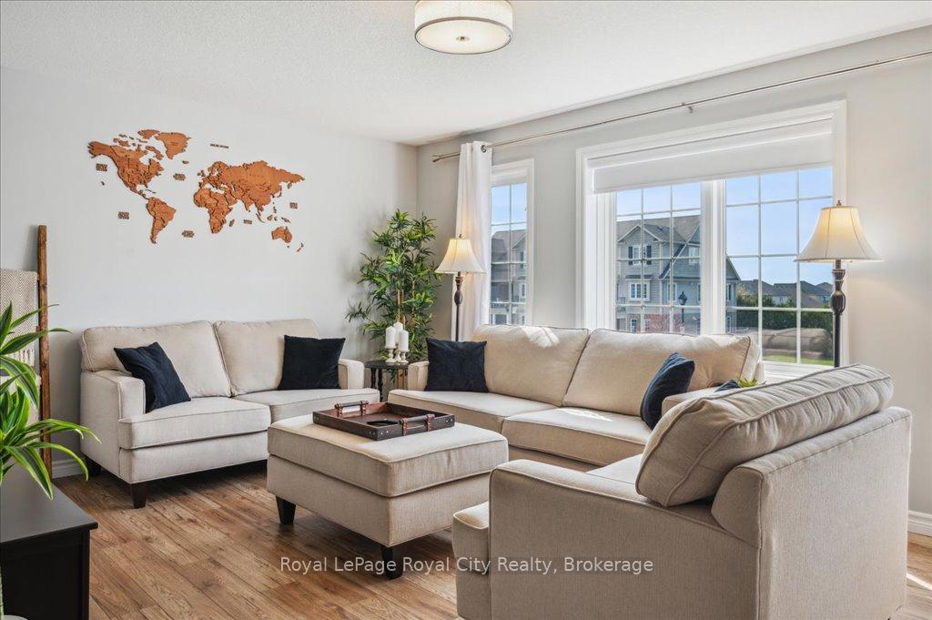 Photo 6 of Unit 45B, 15 Carere Crescent, Guelph, Victoria North — HOMEH