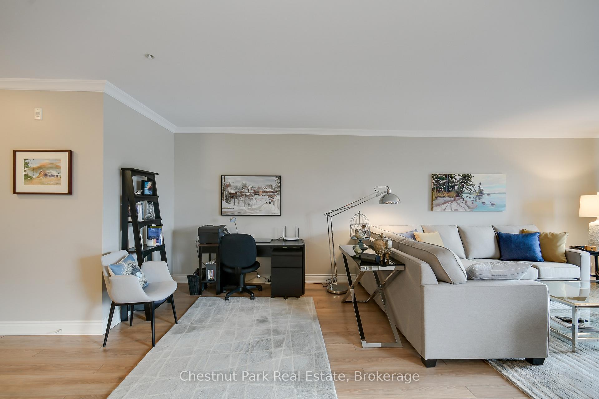 Photo 4 of Unit 412, 10-B Kimberley Avenue, Bracebridge, Macaulay — HOMEH