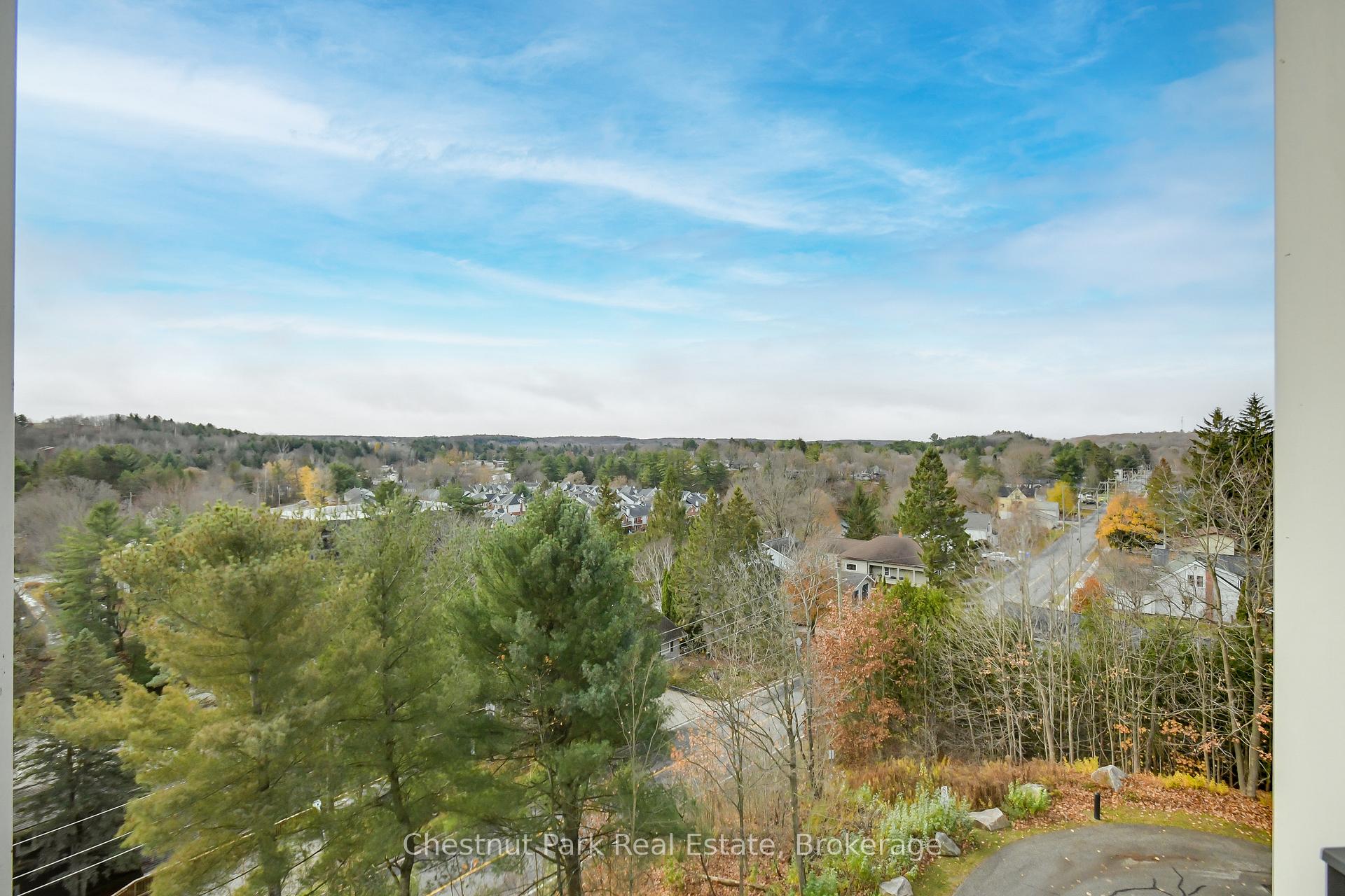 Photo 6 of Unit 412, 10-B Kimberley Avenue, Bracebridge, Macaulay — HOMEH